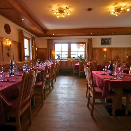 Elfriede Bed & Breakfast 3*